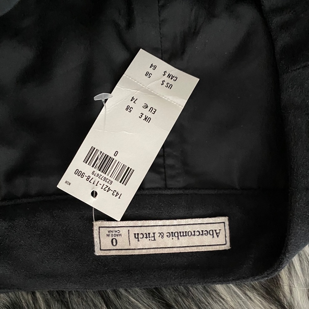 Abercrombie black suede skirt - Picture 2 of 2